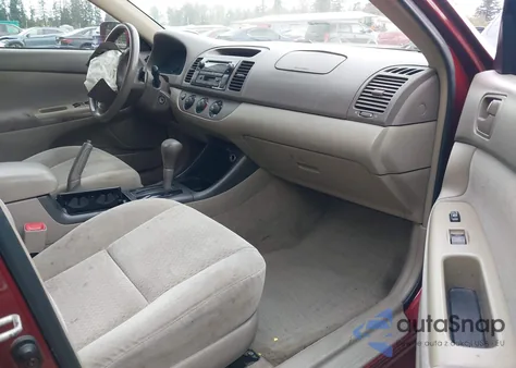 2004 Toyota Camry Le из США, поврежденный, VIN 4T1BE32K24U266804
